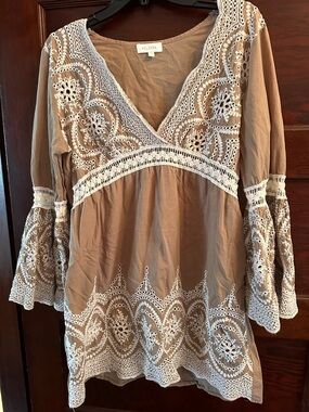 Velzera Taupe Tunic with White Lace Embroidery